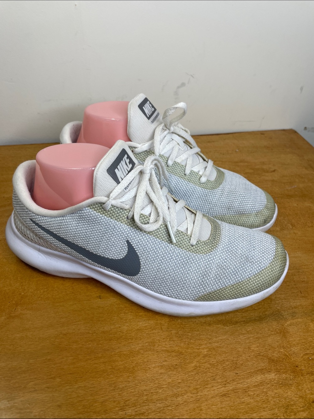 Nike Women's Light Gray and Olive Green Running Shoes. Size 10W